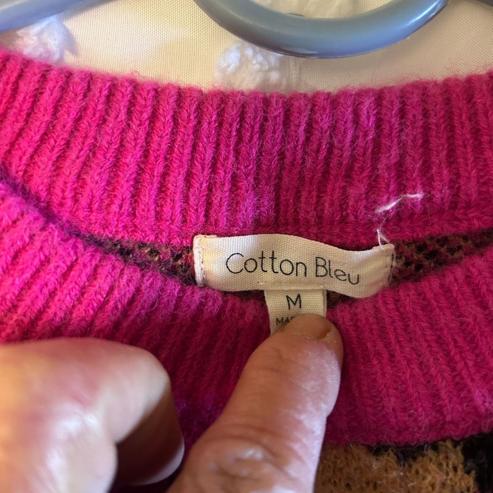 Cotten bleu Women's Pink leopard Crew Neck Sweater